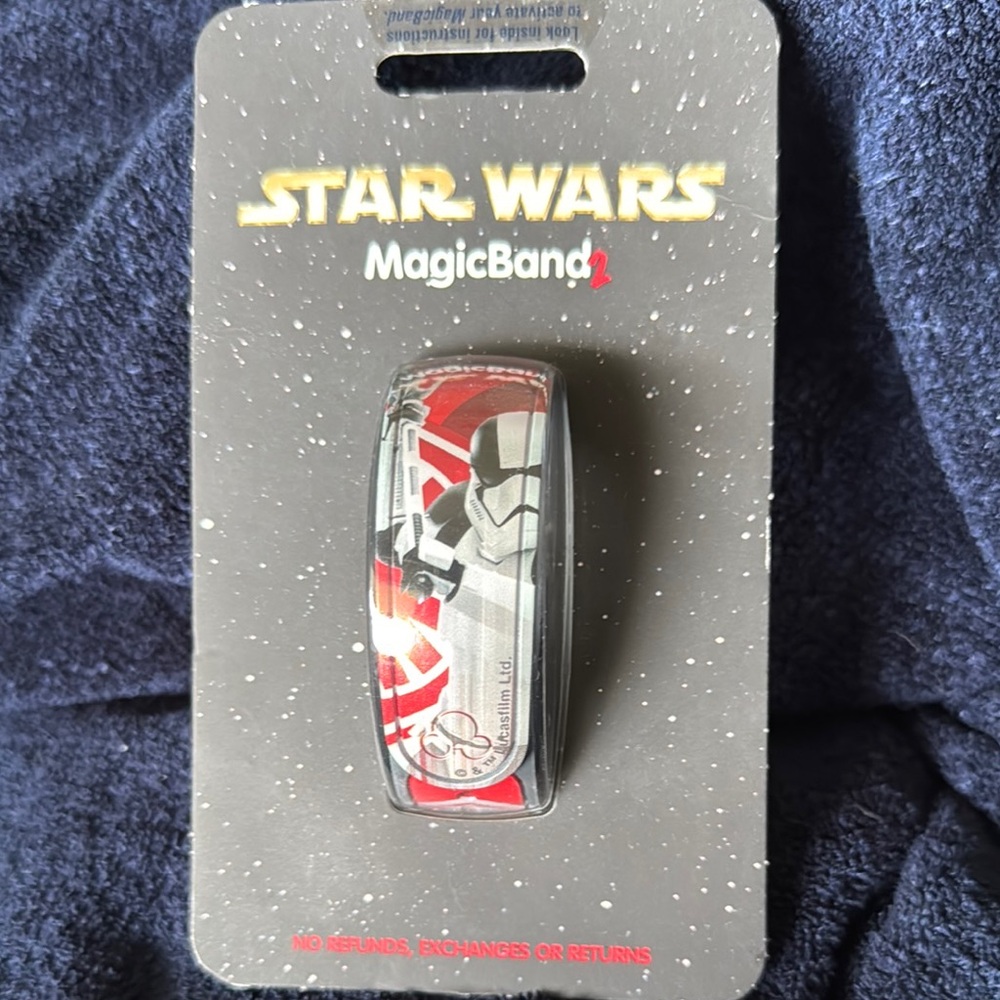 Star Wars Red and Black Phone Accessory